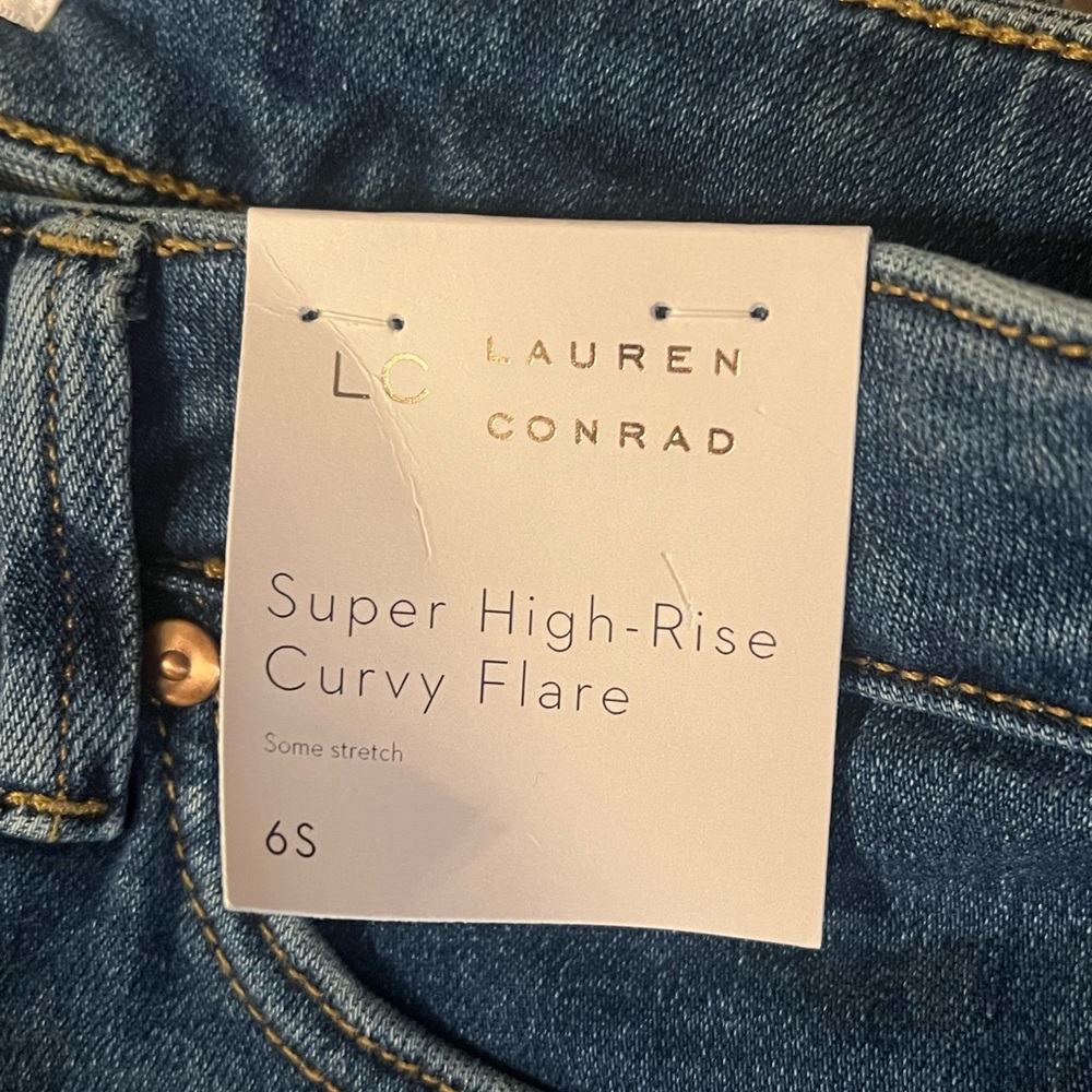 Classic Blue Women's Jeans - Picture 4 of 5